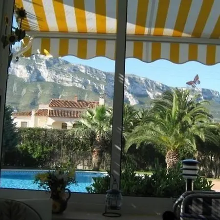 Apartment Mit Pool, Garten, Terrasse In Strandnaehe *